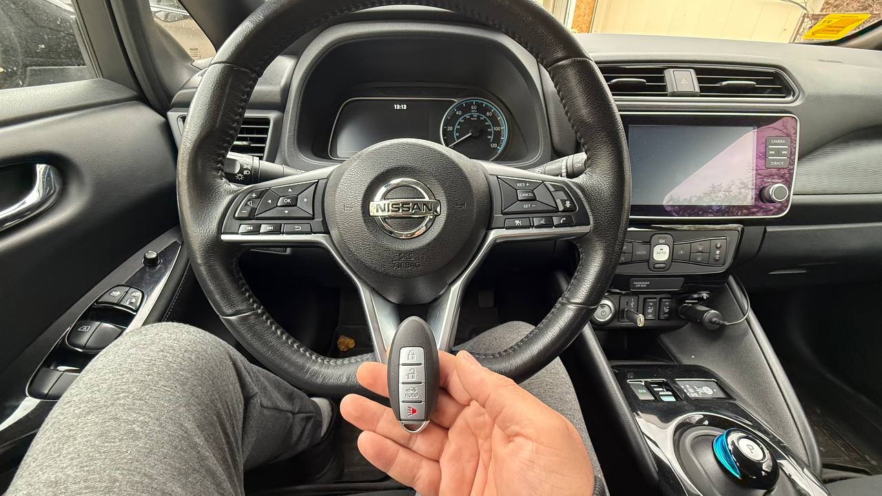 Програмування ключа Nissan Leaf — робота майстра KeyArtHouse